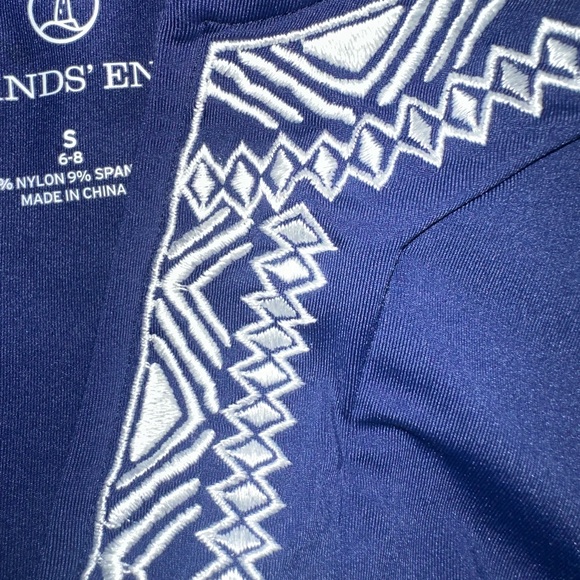 Lands’ End Ladies Navy Rash Guard Swim Shirt Embroidered Small Mint Condition - Picture 3 of 7